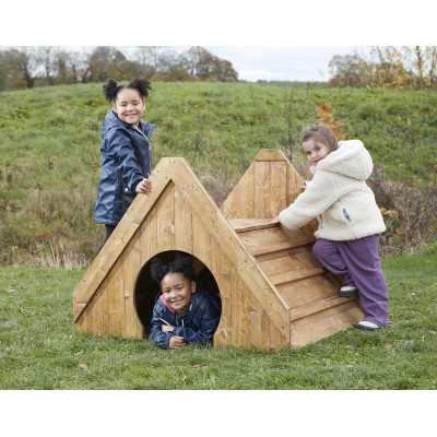 Cabane d'escalade en bois