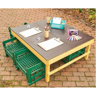 Pupitre ardoise et sièges en bois (Table + 4 caisses)